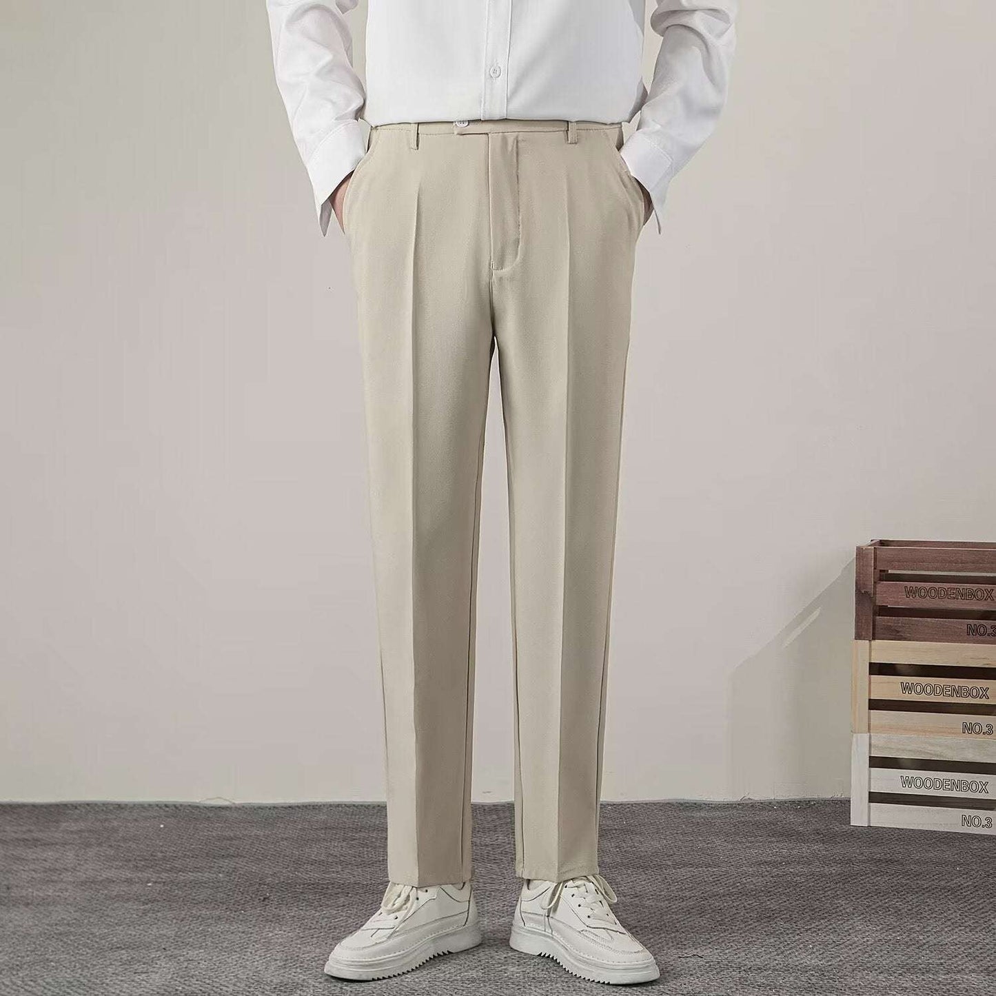 Pantaloni Classici con Chiusura Estesa